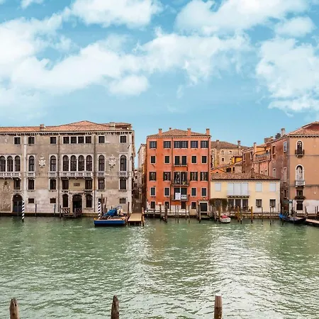 Ca' Dei Diamanti Grand Canal Apartment Venice
