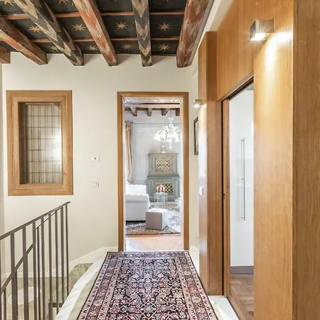 Ca' Dei Diamanti Grand Canal Apartment Venice